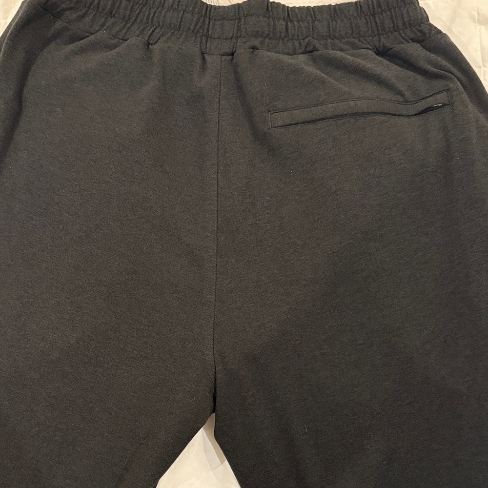 Vuori pants in Charcoal not black  Relaxed Pants , - Picture 4 of 4